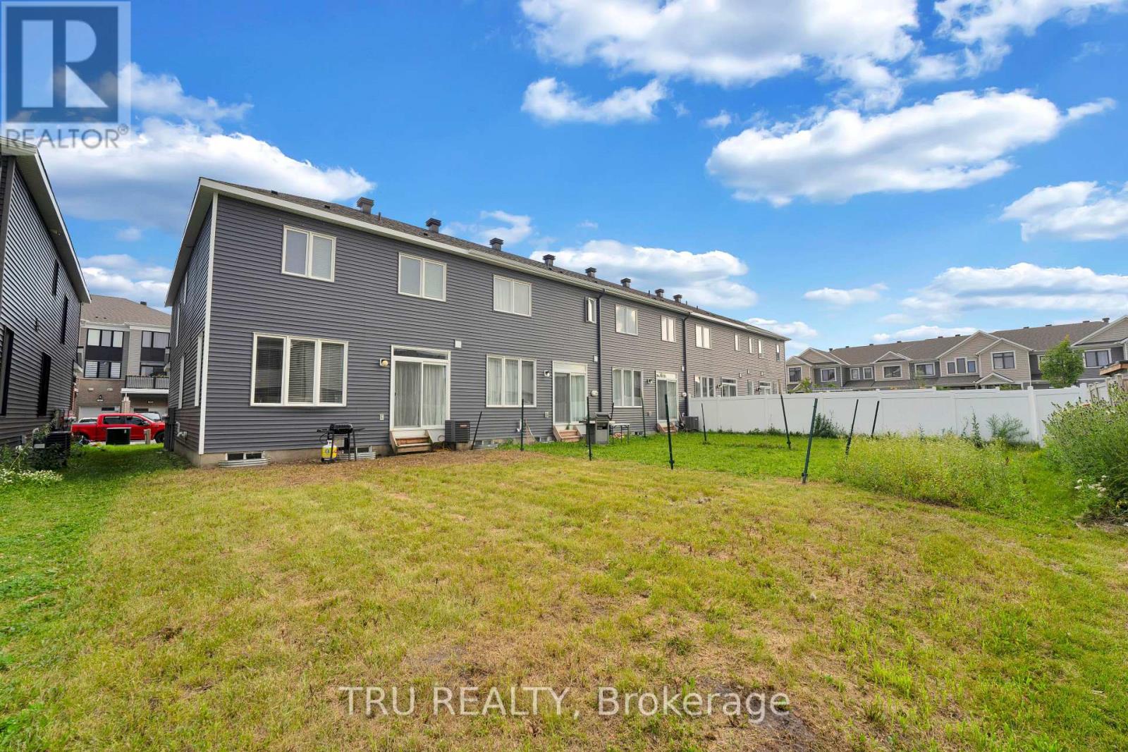71 CASPIAN ROW - 34