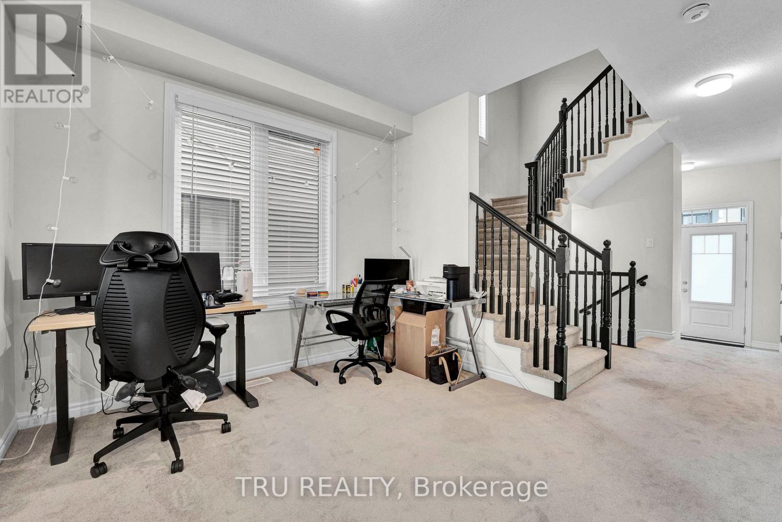 71 CASPIAN ROW - 6