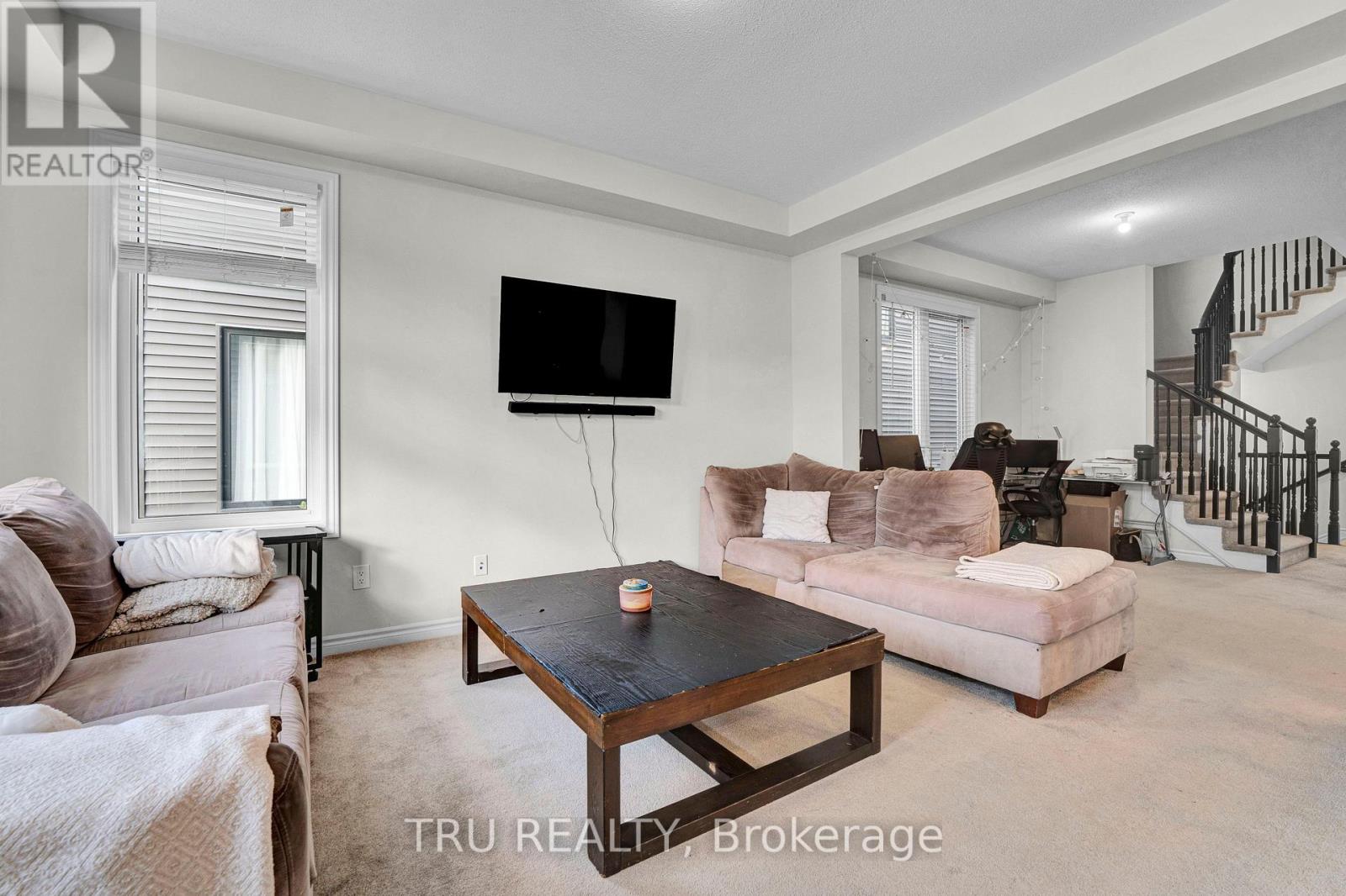 71 CASPIAN ROW - 8