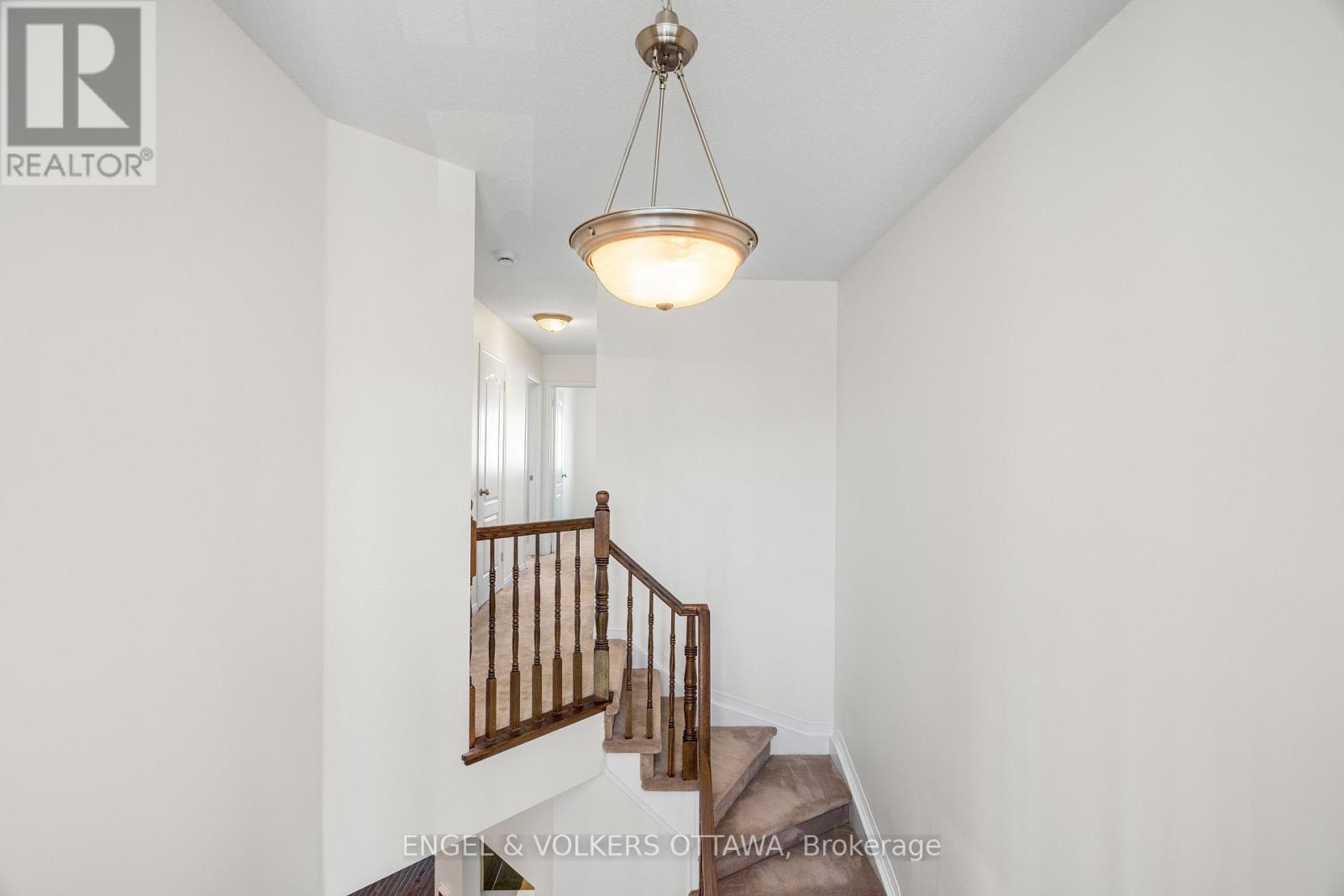 3 Bed, 3 Bath House for Rent in Ottawa – 729 NAKINA WAY, Ottawa – MLS# X13614436 - Image 35