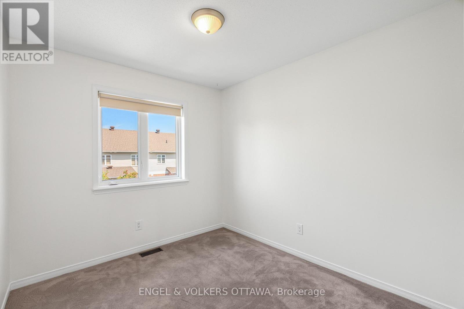 3 Bed, 3 Bath House for Rent in Ottawa – 729 NAKINA WAY, Ottawa – MLS# X13614436 - Image 37