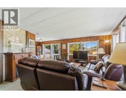 Entrance - 6 158 Cooper Rd, View Royal, BC V9A7B3 Photo 12