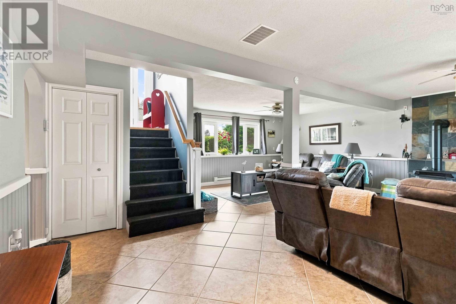 78 Fort Point Road - 31