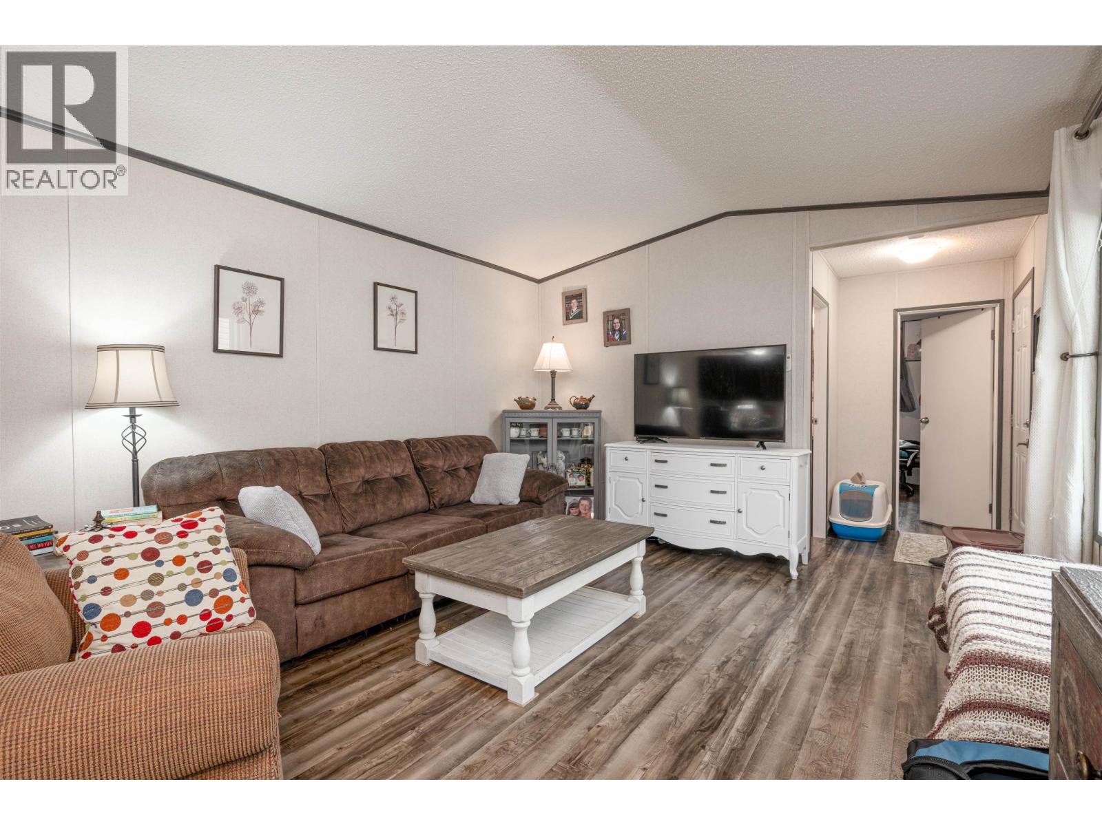 #13 8474 BUNCE ROAD - Image 13