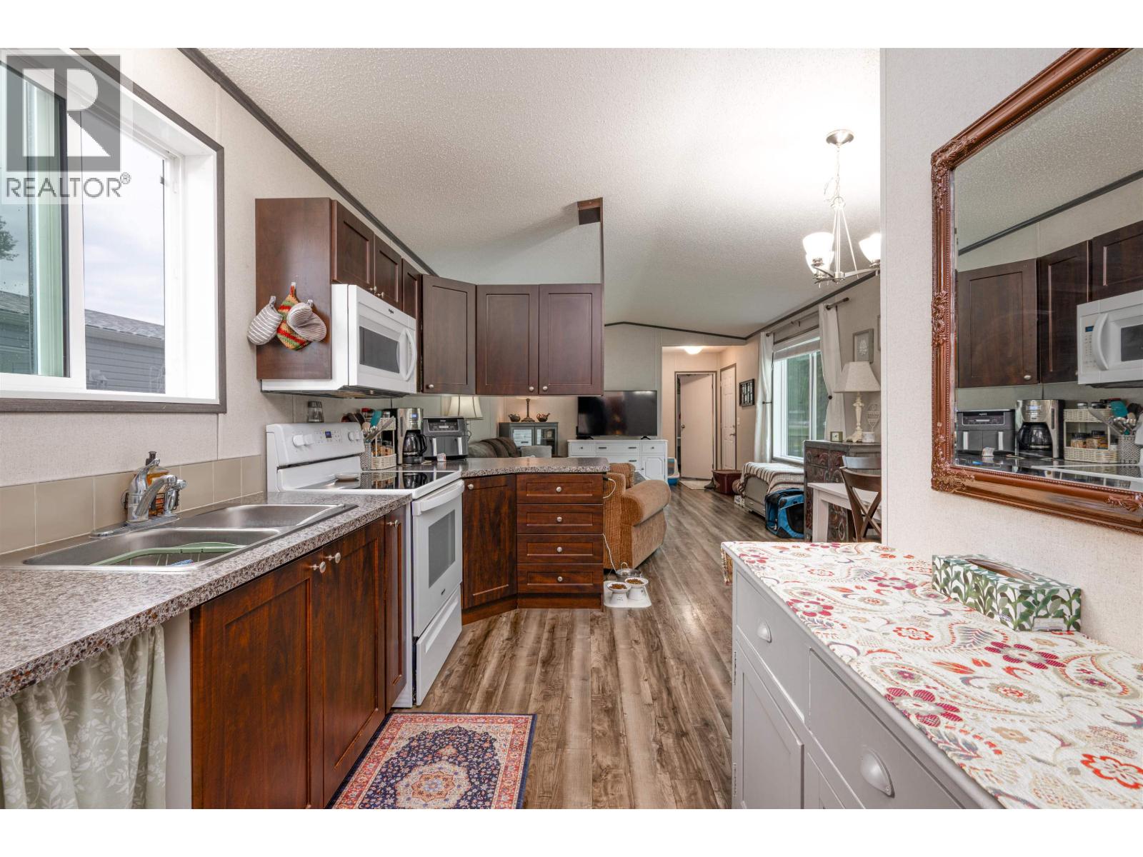#13 8474 BUNCE ROAD - 17
