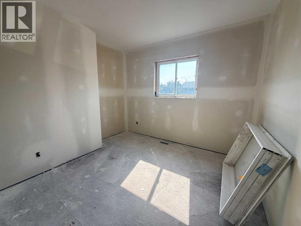 905 7 Avenue - 12