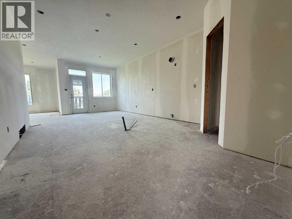 905 7 Avenue - 2