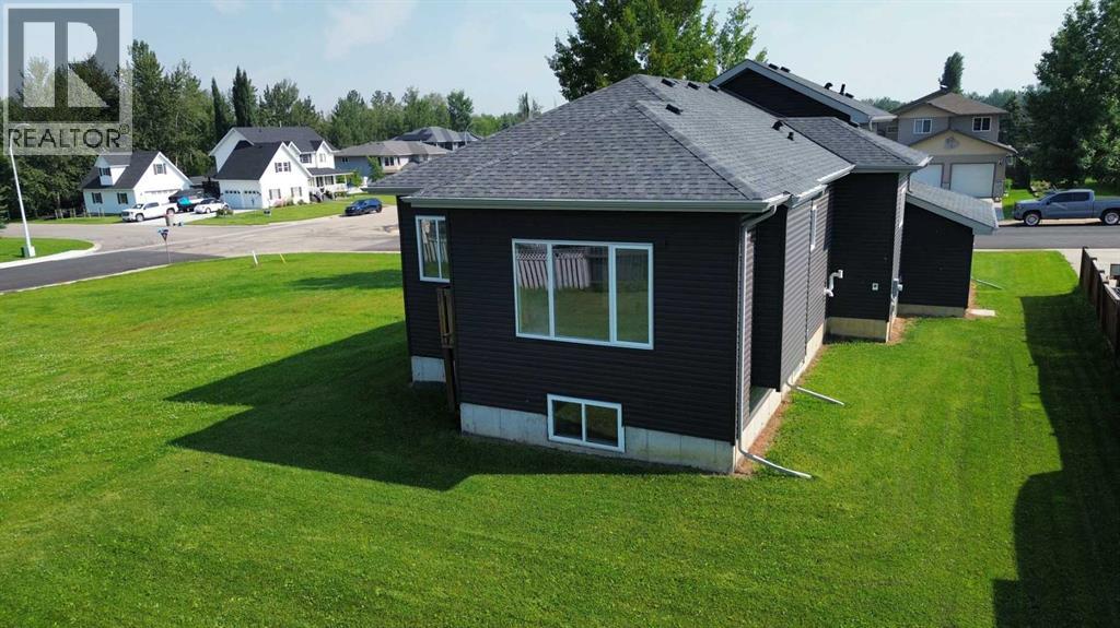 905 7 Avenue - Photo 24
