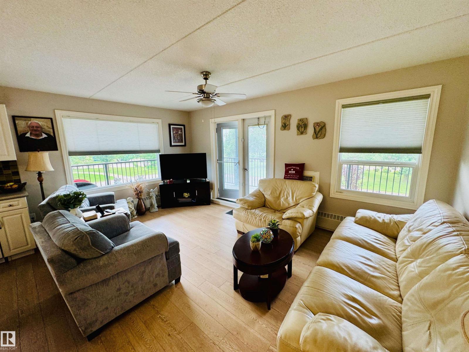 #208 4614A Lakeshore Drive - 13