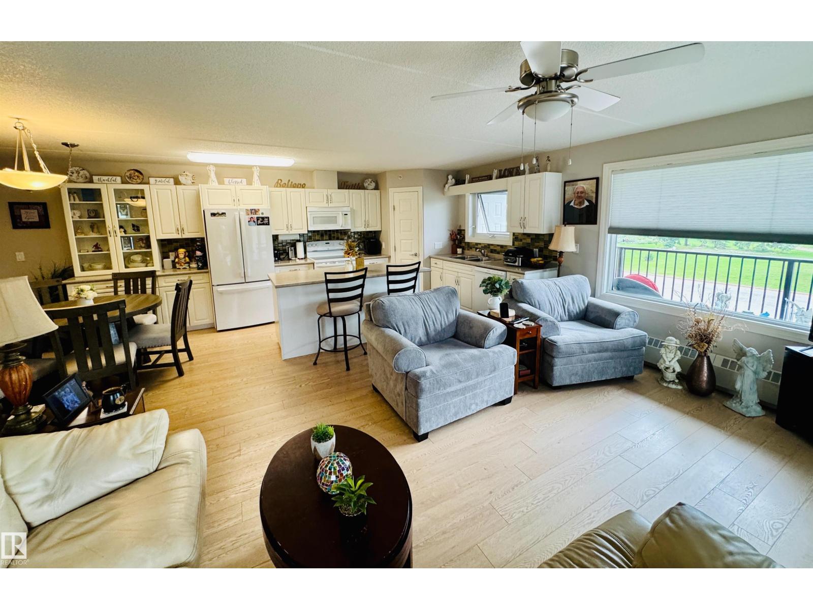 #208 4614A Lakeshore Drive - 10