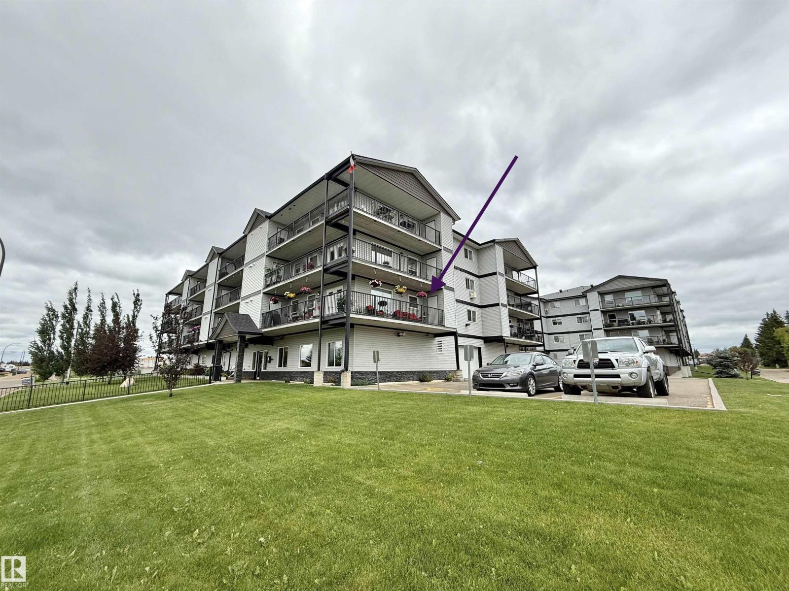 #208 4614A Lakeshore Drive - 43