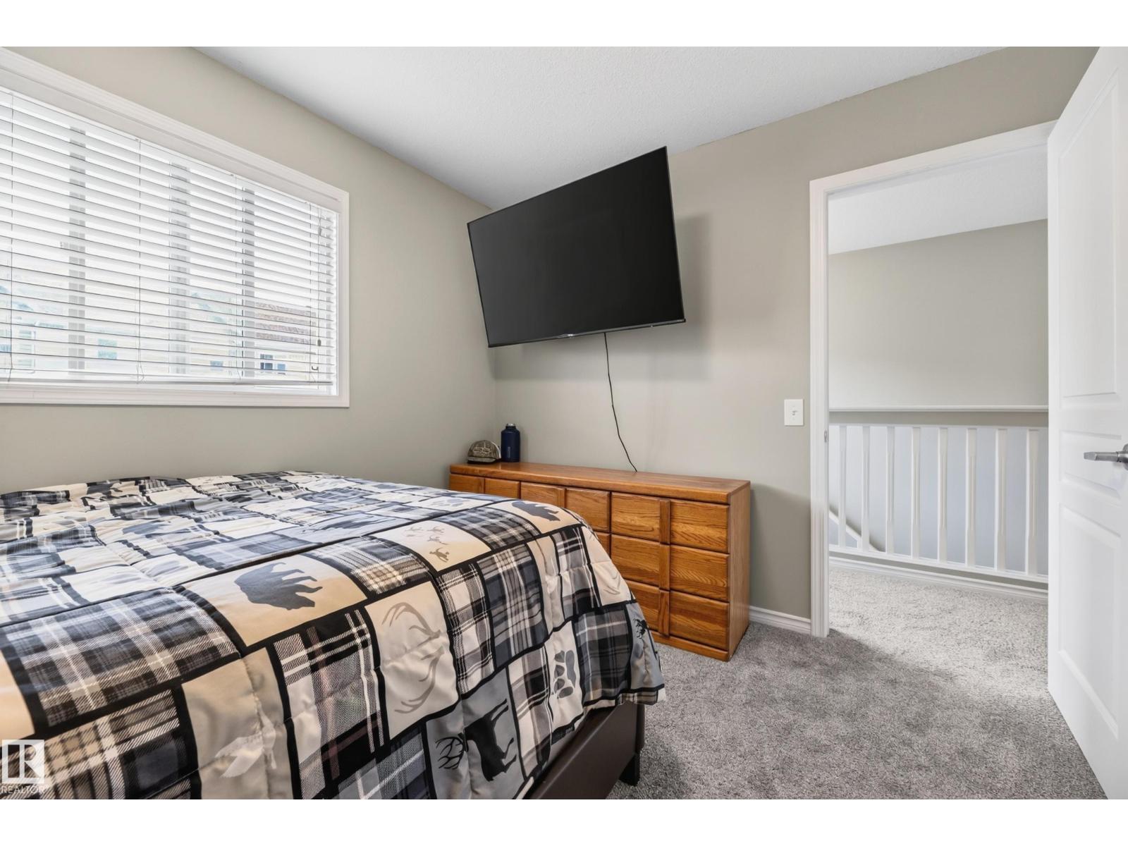 7915 22 AV SW - 28