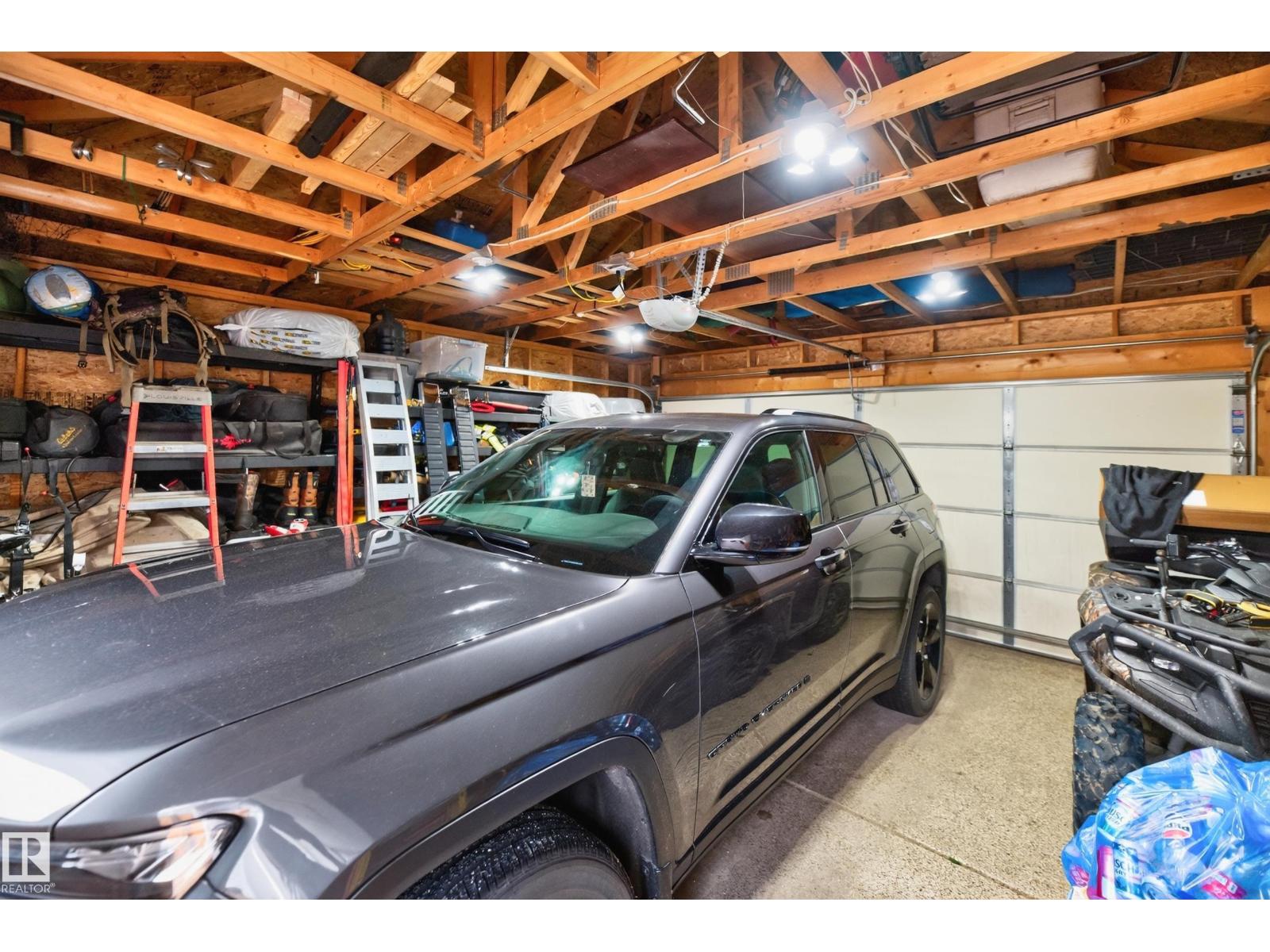 7915 22 AV SW - 57