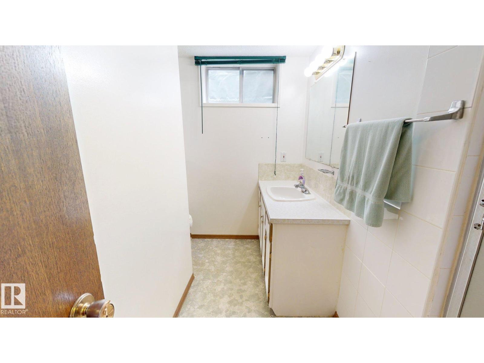 3536 105A ST NW - 27