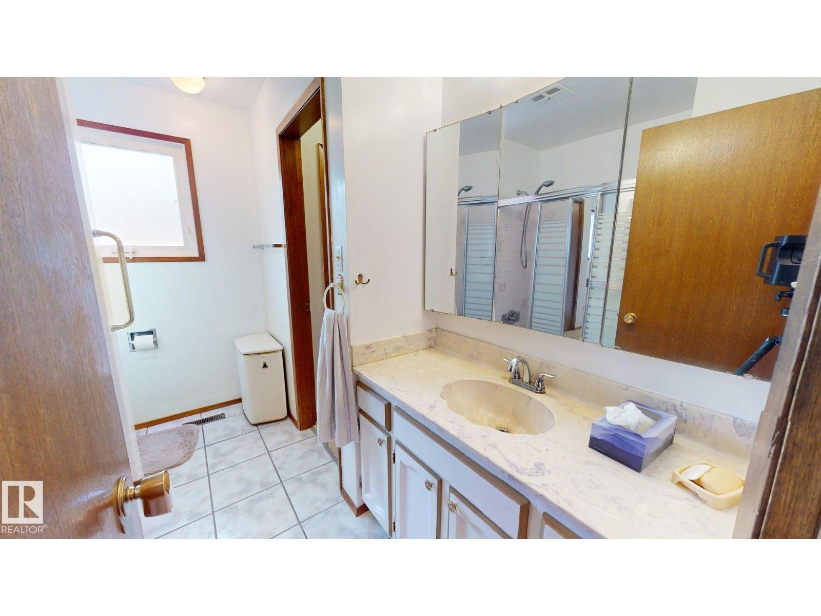 3536 105A ST NW - 12