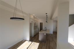 60 Dovetail Crescent, Winnipeg, MB R2C5W2 Photo 8