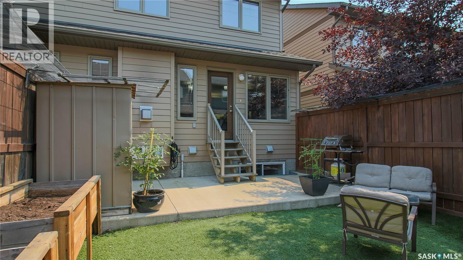 #134 4100 Sandhill CRESCENT - 40