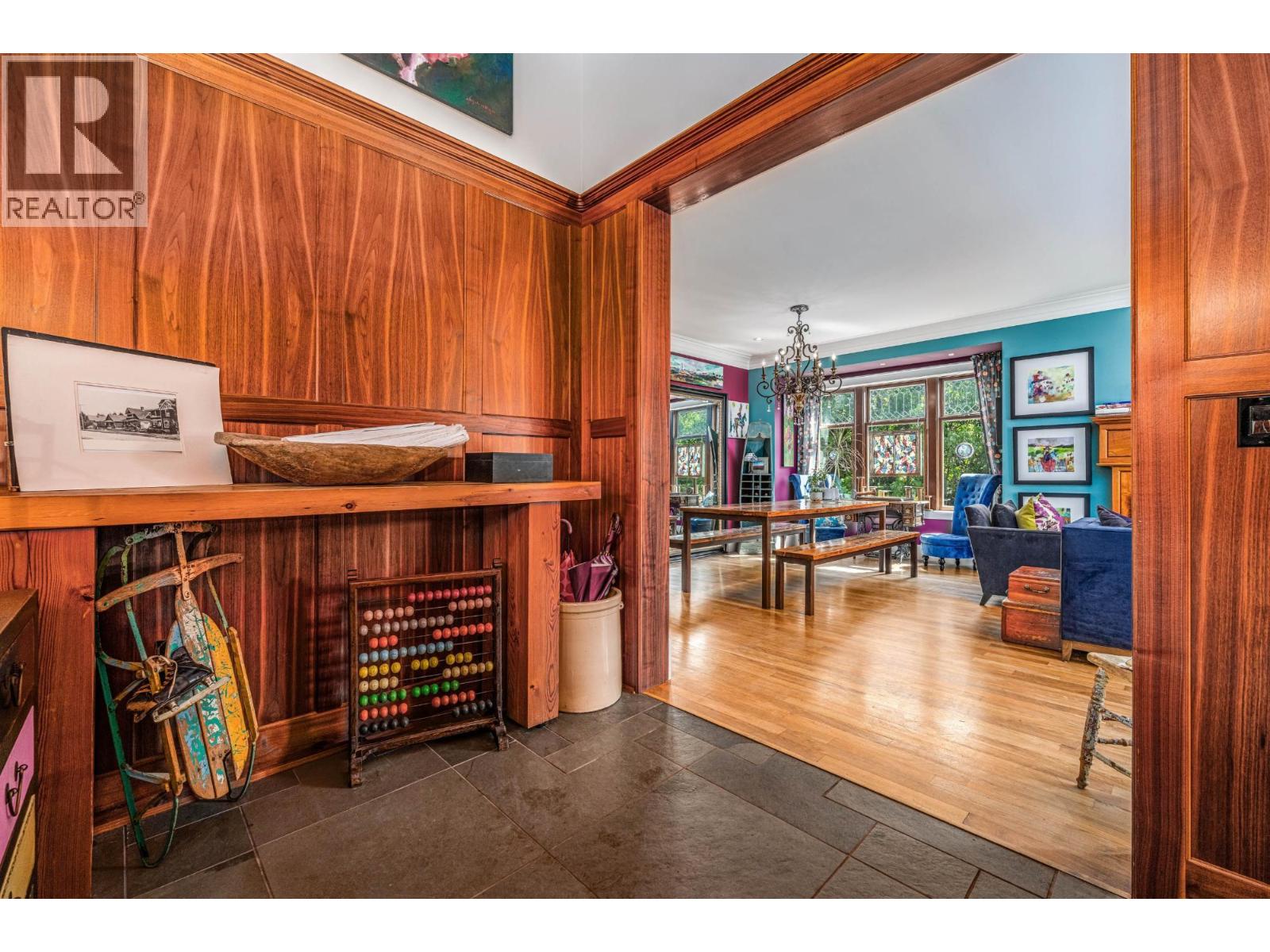 622 5TH Avenue - 10