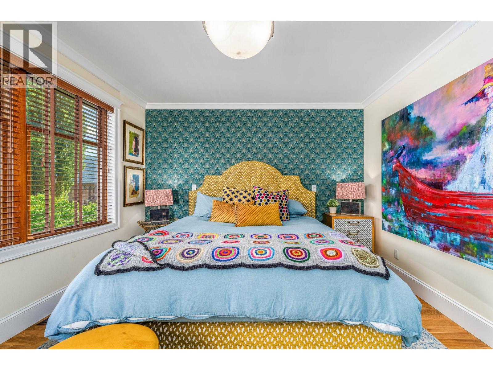 622 5TH Avenue - 30