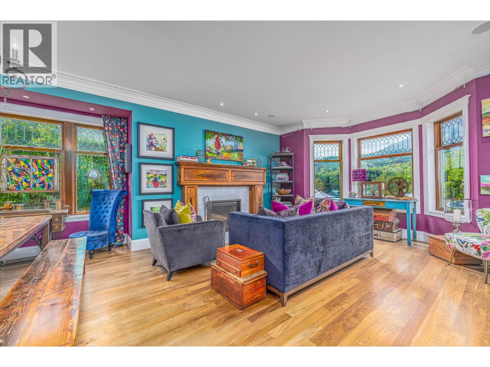 622 5TH Avenue - 14