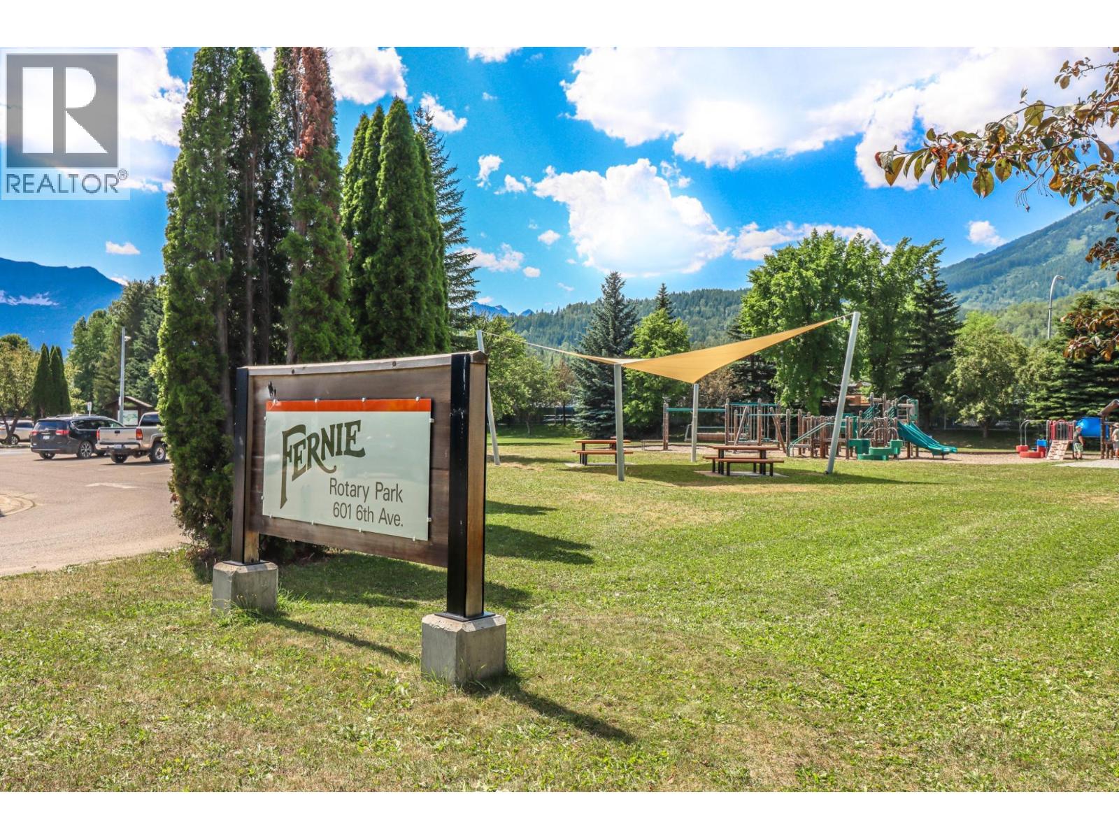 622 5TH Avenue - 79