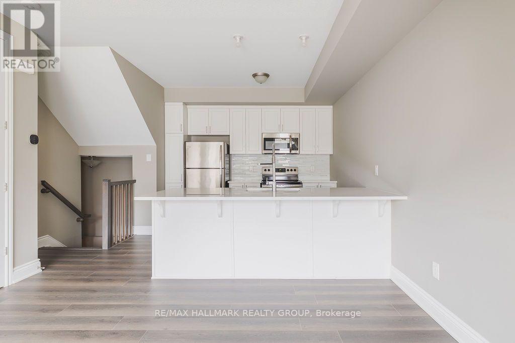 2 Bed, 1 Bath House for Rent in Ottawa – 535 OZAWA PRIVATE, Ottawa – MLS# X13553672 - Image 12