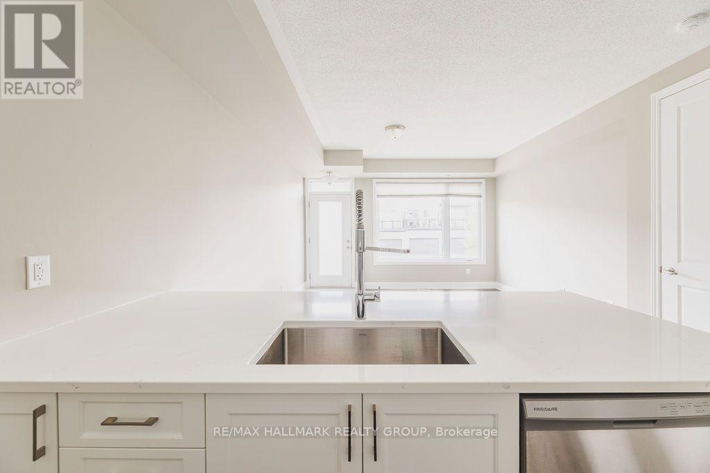 2 Bed, 1 Bath House for Rent in Ottawa – 535 OZAWA PRIVATE, Ottawa – MLS# X13553672 - Image 18