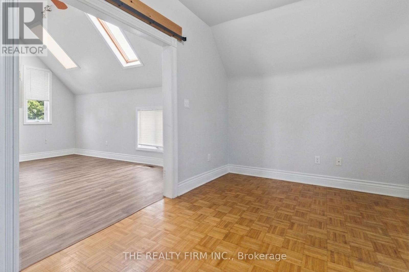 631 ELIAS STREET - 12