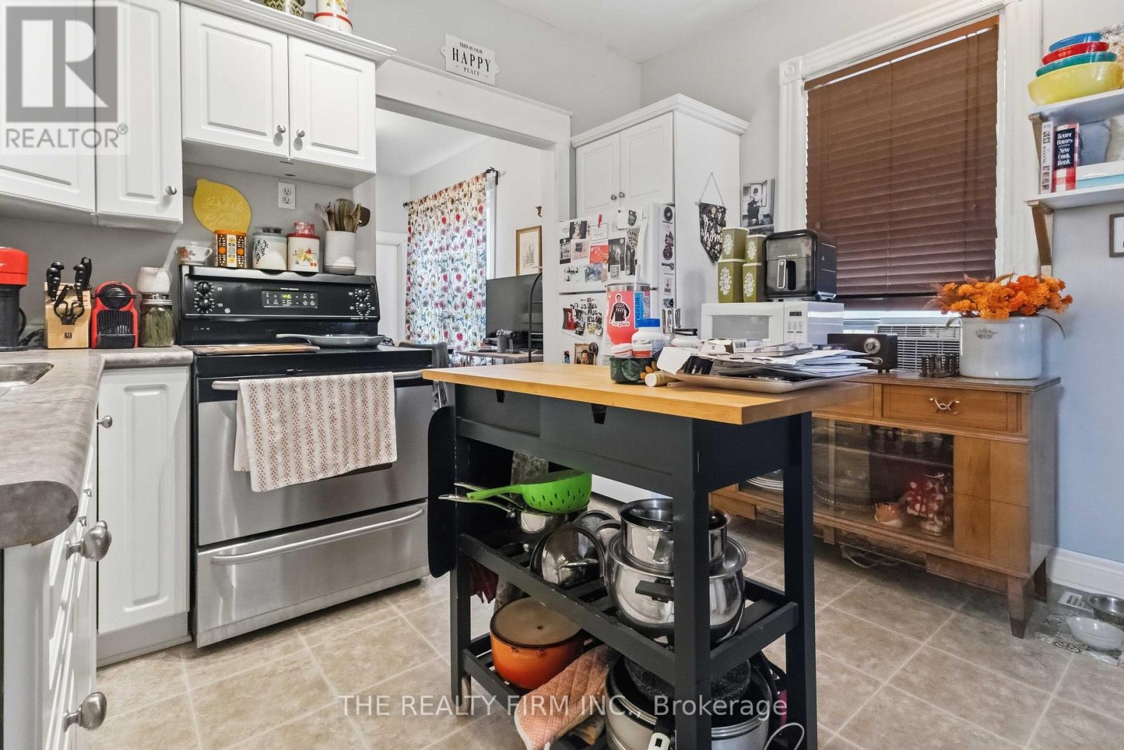 631 ELIAS STREET - 24