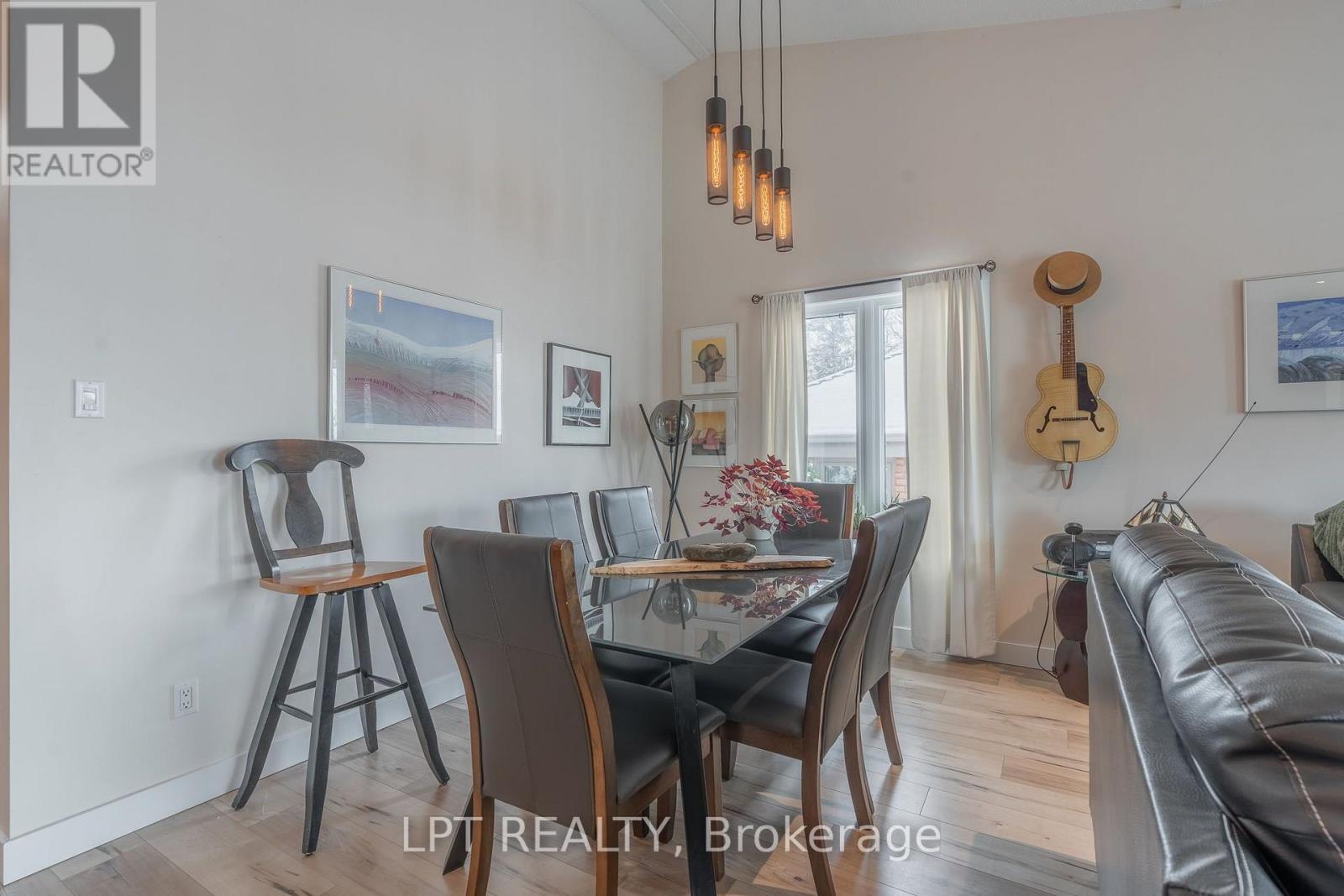 #20 90 ONTARIO STREET S - Image 13