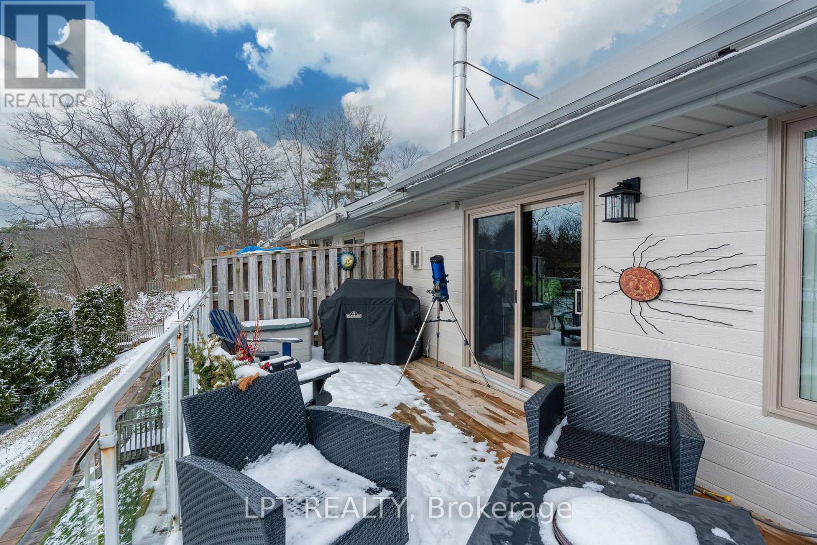#20 90 ONTARIO STREET S - Image 18
