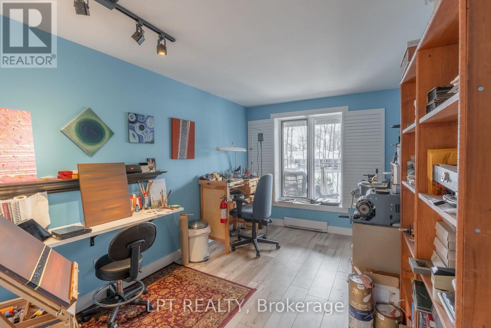 #20 90 ONTARIO STREET S - Image 22