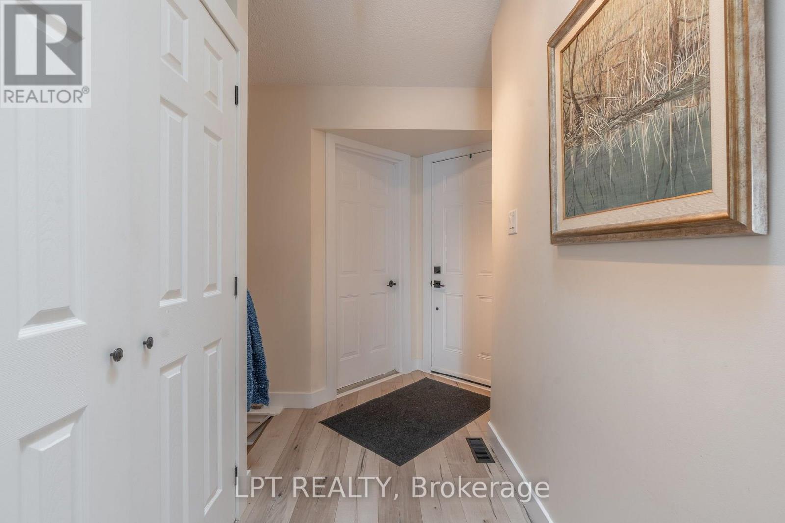#20 90 ONTARIO STREET S - Image 4