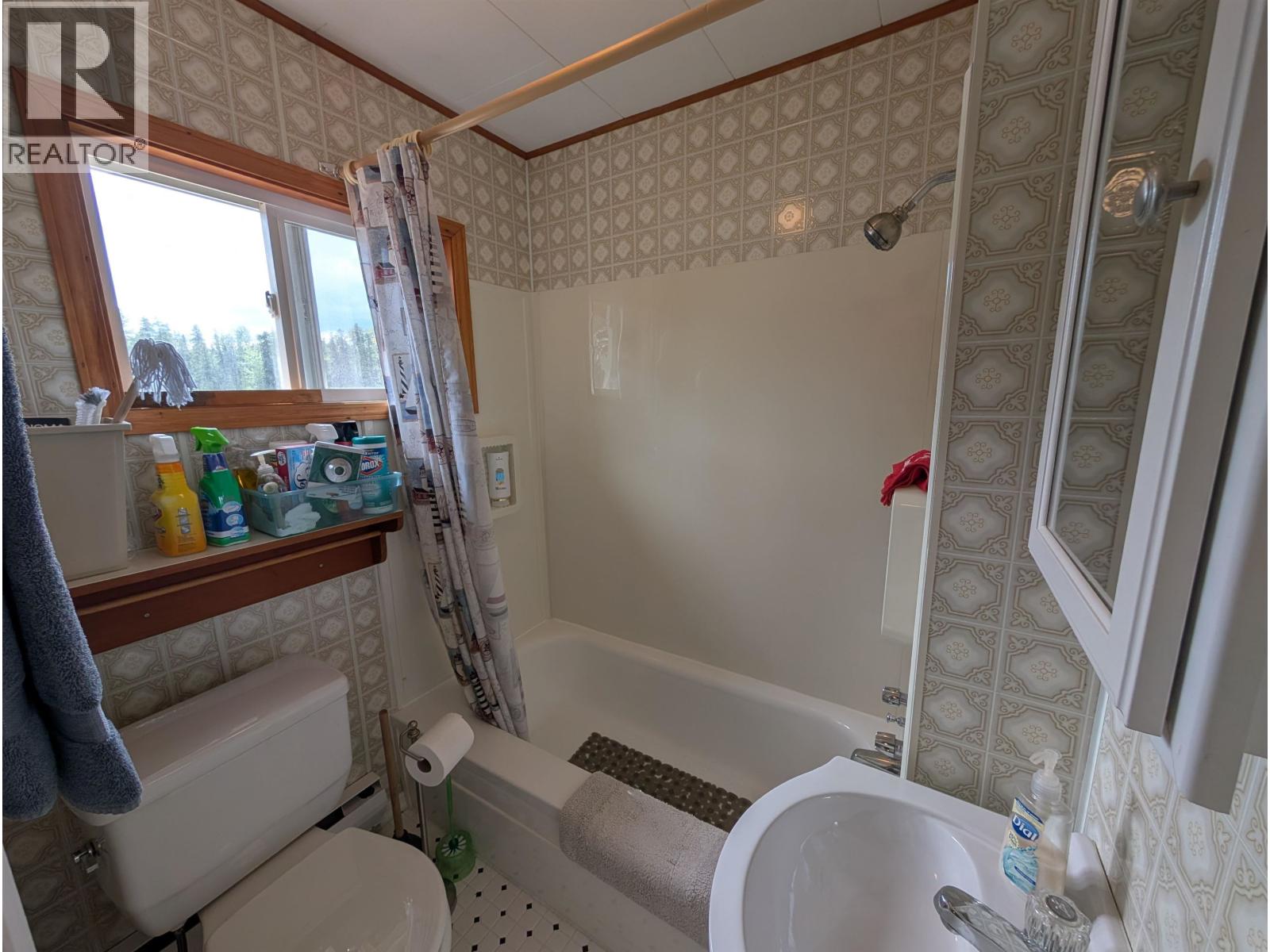 1462 16 HIGHWAY - 30