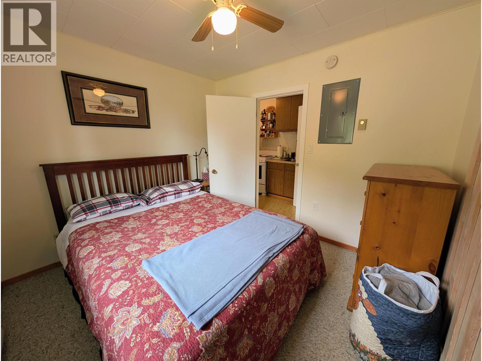 1462 16 HIGHWAY - 27