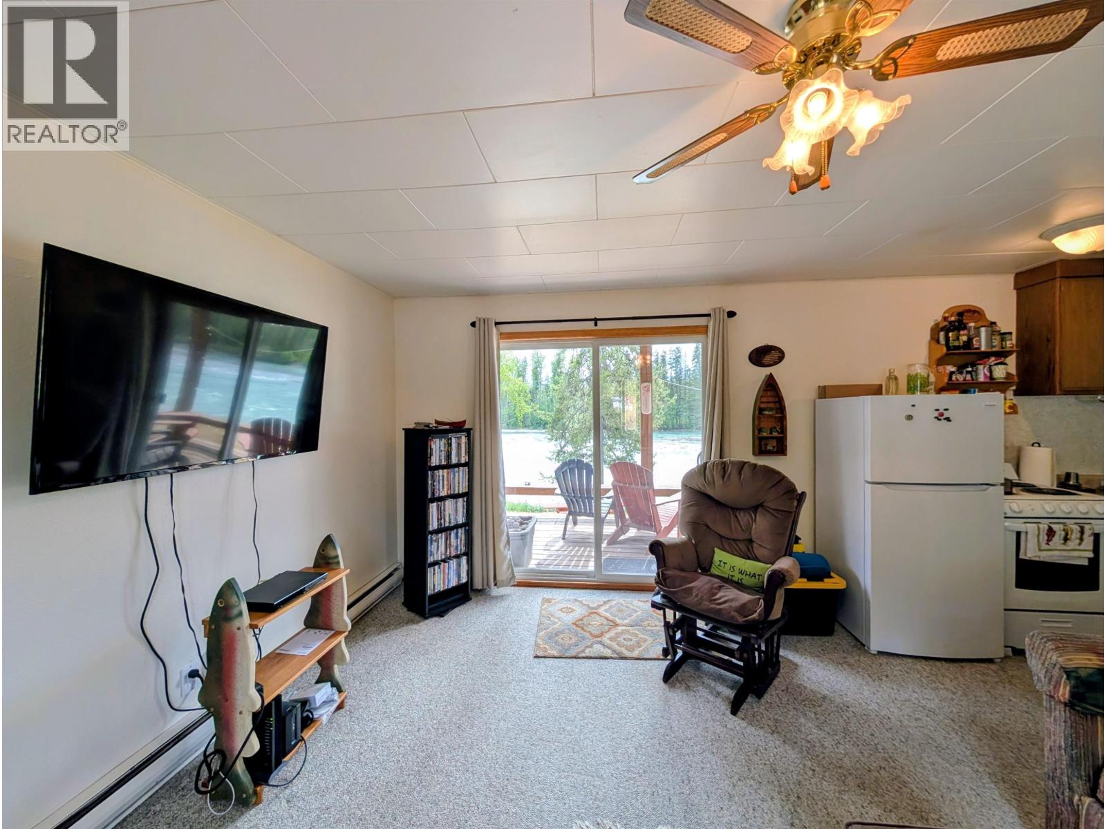 1462 16 HIGHWAY - 21