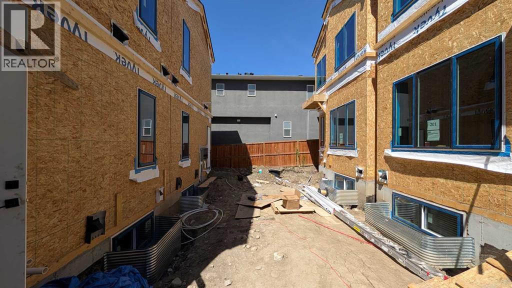 4832 20 Avenue NW - 4