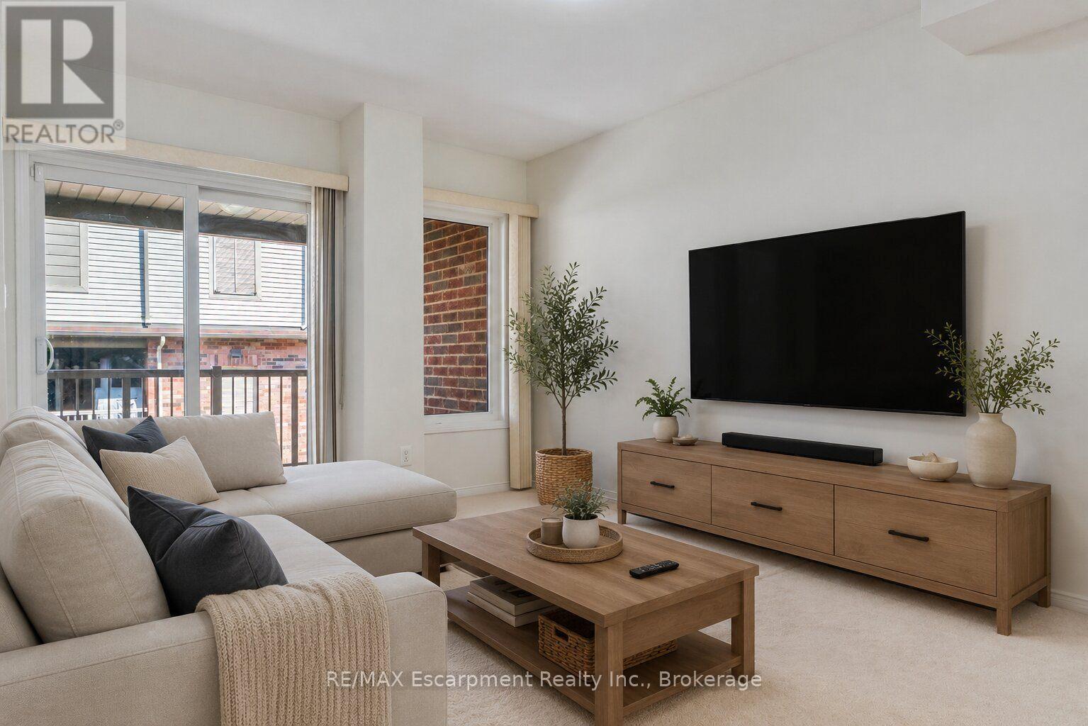 8 JIM BAIRD MEWS - 17
