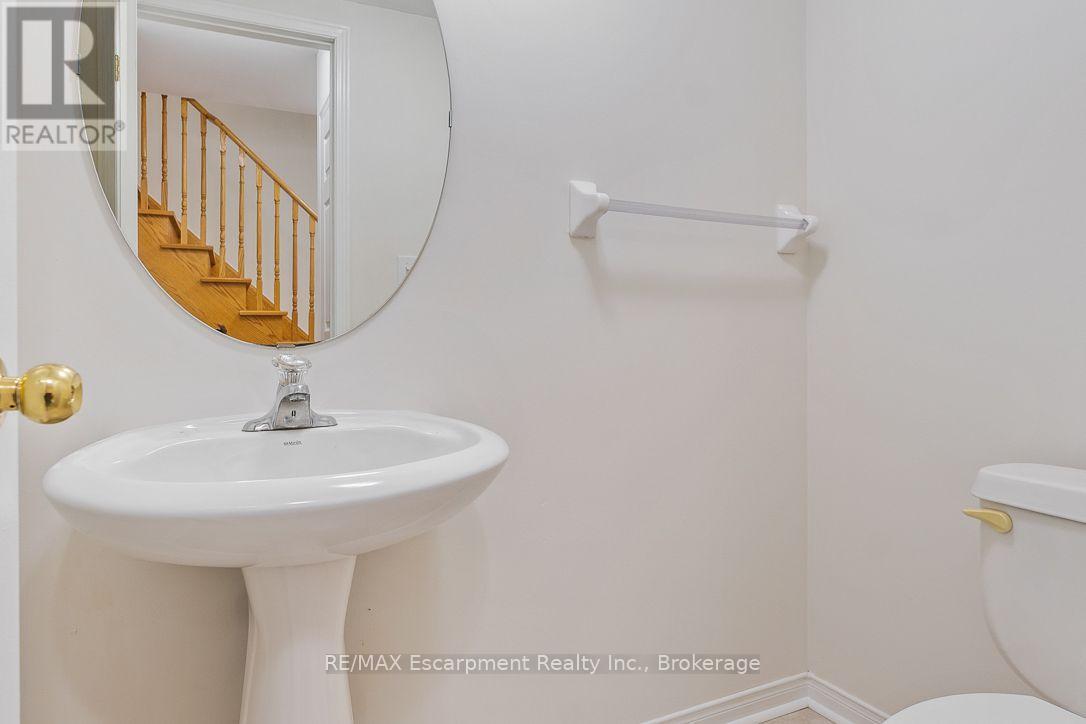 8 JIM BAIRD MEWS - 31