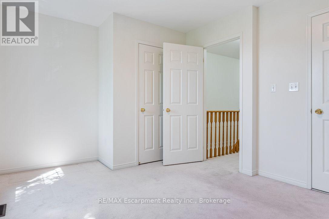 8 JIM BAIRD MEWS - 37