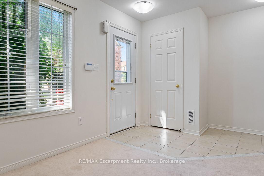 8 JIM BAIRD MEWS - 4