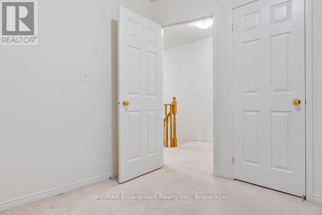 8 JIM BAIRD MEWS - 46