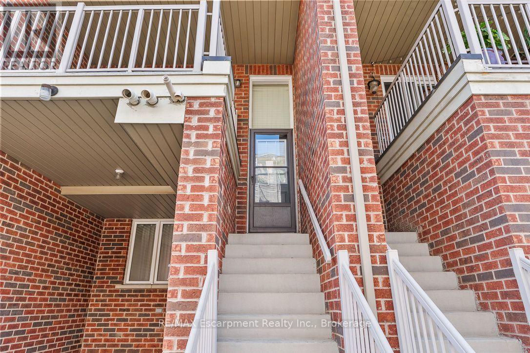 8 JIM BAIRD MEWS - 49