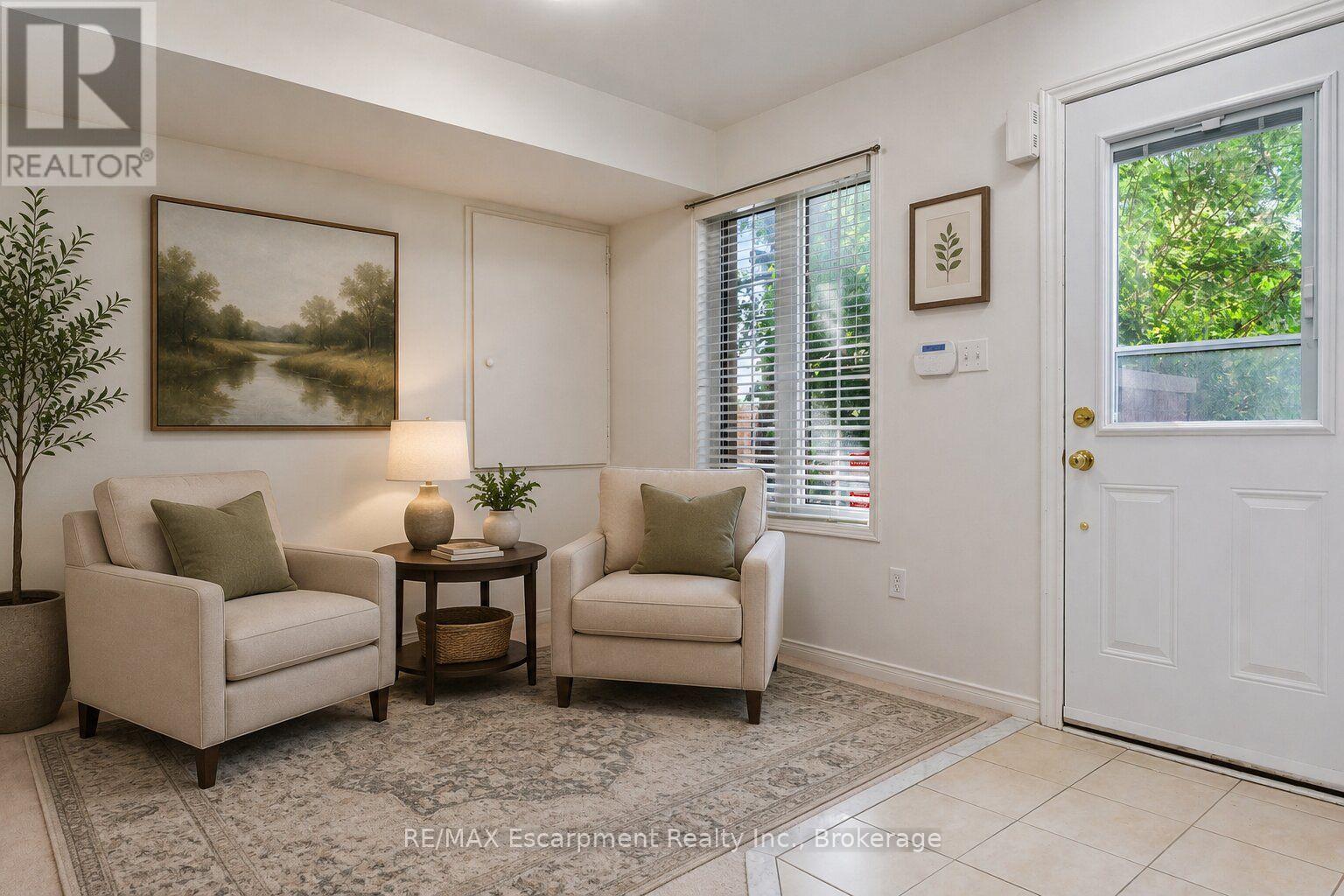 8 JIM BAIRD MEWS - 5