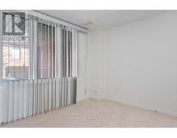 8 Jim Baird Mews, Toronto, ON M3L0C6 Photo 10