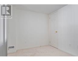 8 Jim Baird Mews, Toronto, ON M3L0C6 Photo 11
