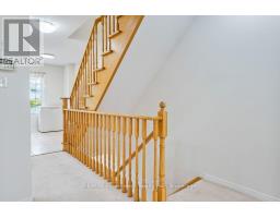8 Jim Baird Mews, Toronto, ON M3L0C6 Photo 16
