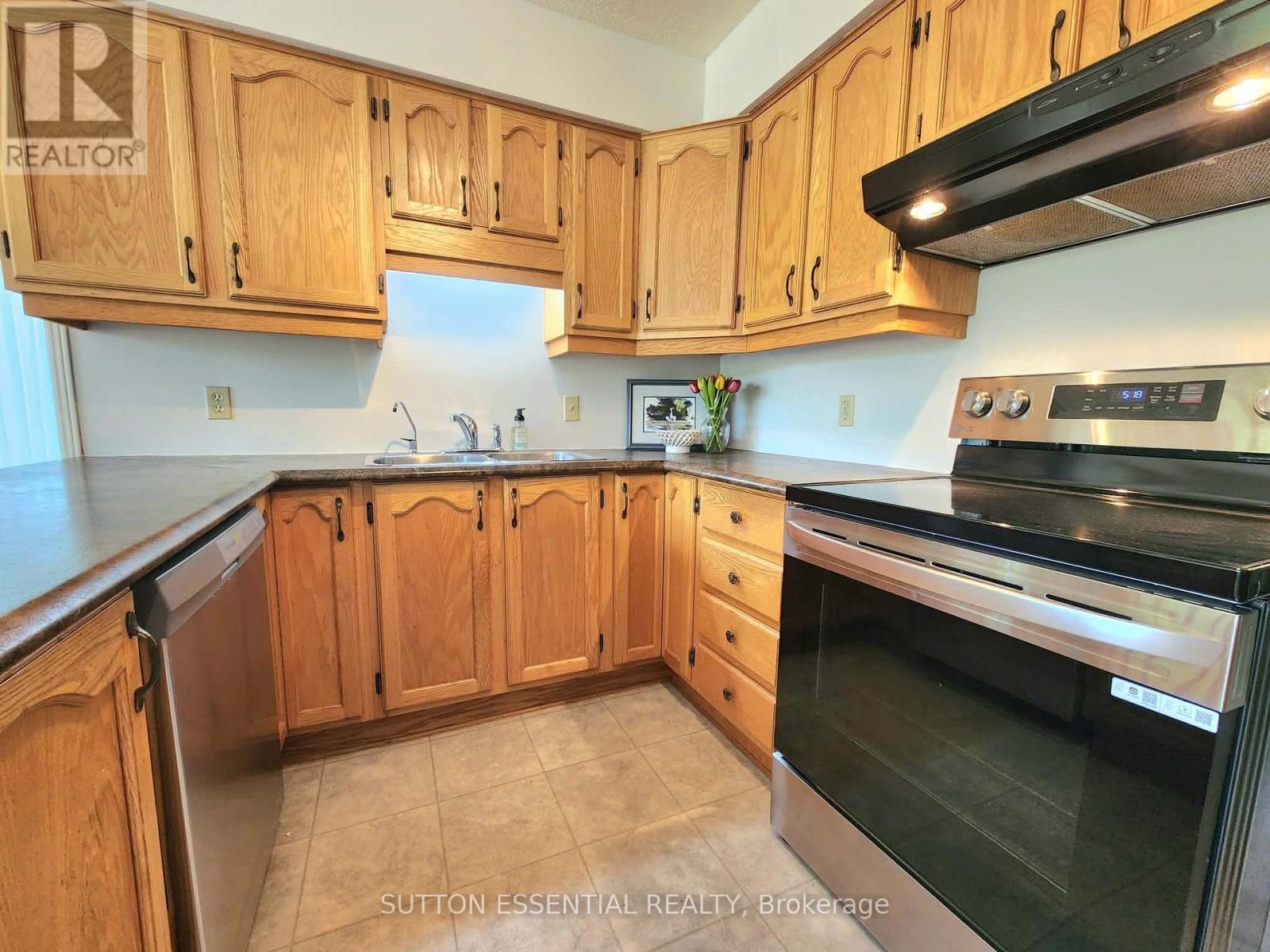 116 MARGARET PLACE - 16