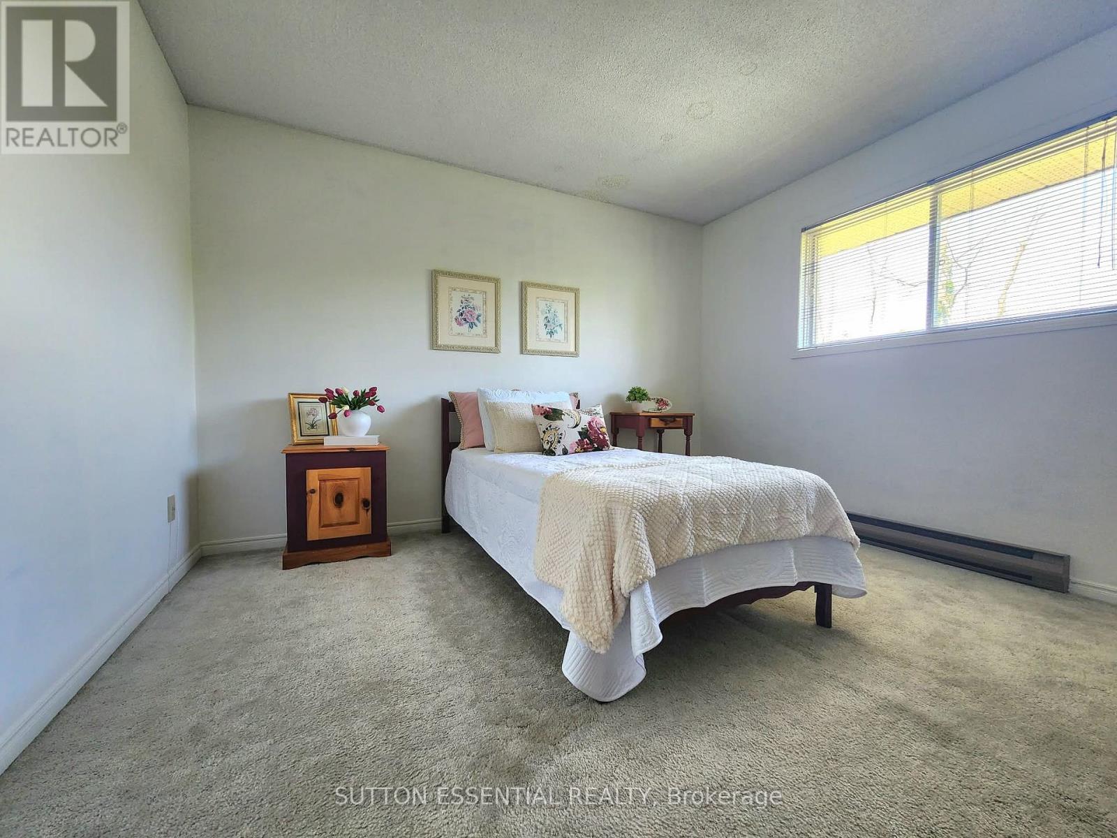 116 MARGARET PLACE - 25
