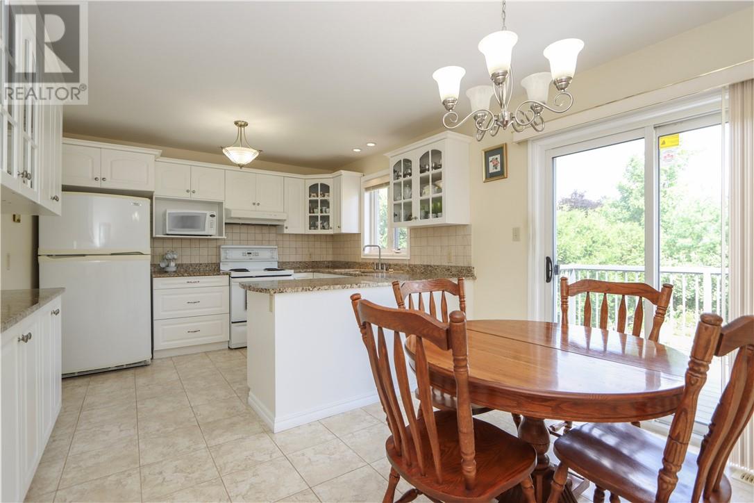 576 Moonrock Avenue - 14